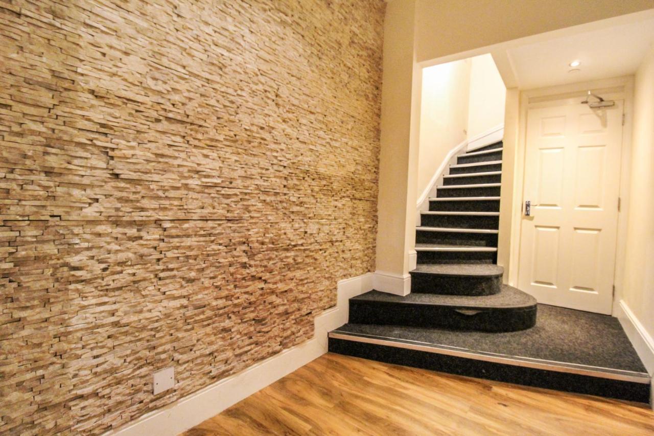 Sleek & Stylish Apartment In The Heart Of The City นอตติงแฮม ภายนอก รูปภาพ